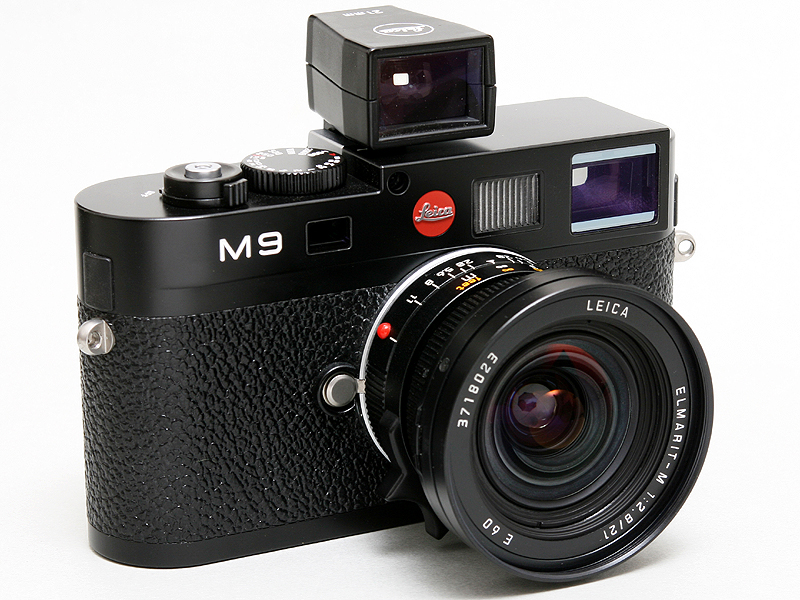 <b>エルマリート21mm F2.8と単体ファインダーを装着したところ</b>