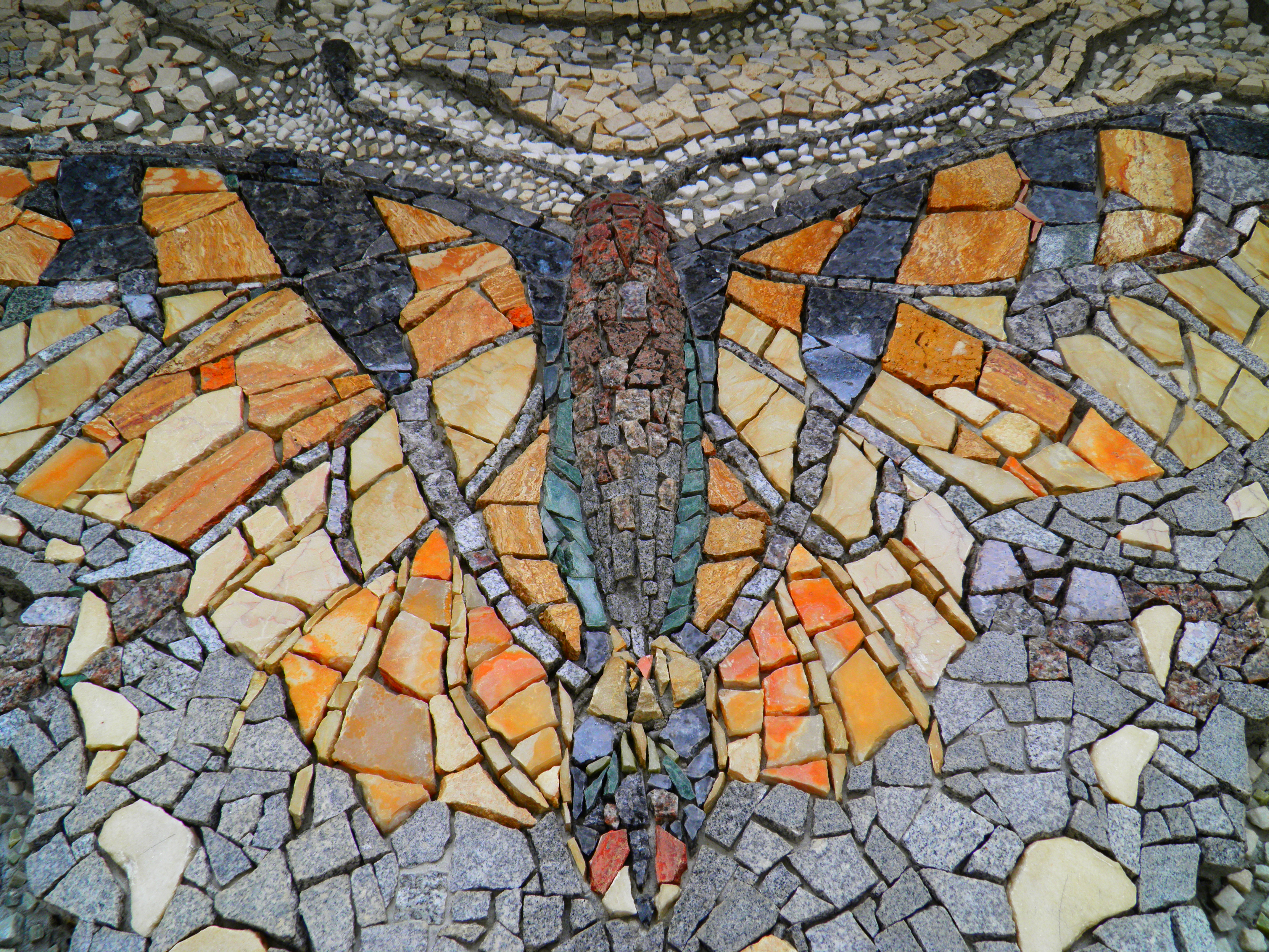 <b>ポップ<br>SP-800UZ / 約5.8MB / 4,288×3,216 / 1/50秒 / F3.6 / 0EV / ISO50 / WB:オート / 4.9mm</b>