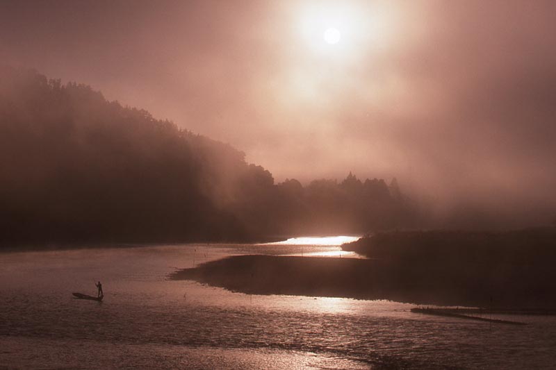 <b>(c) Hideaki Sato</b>