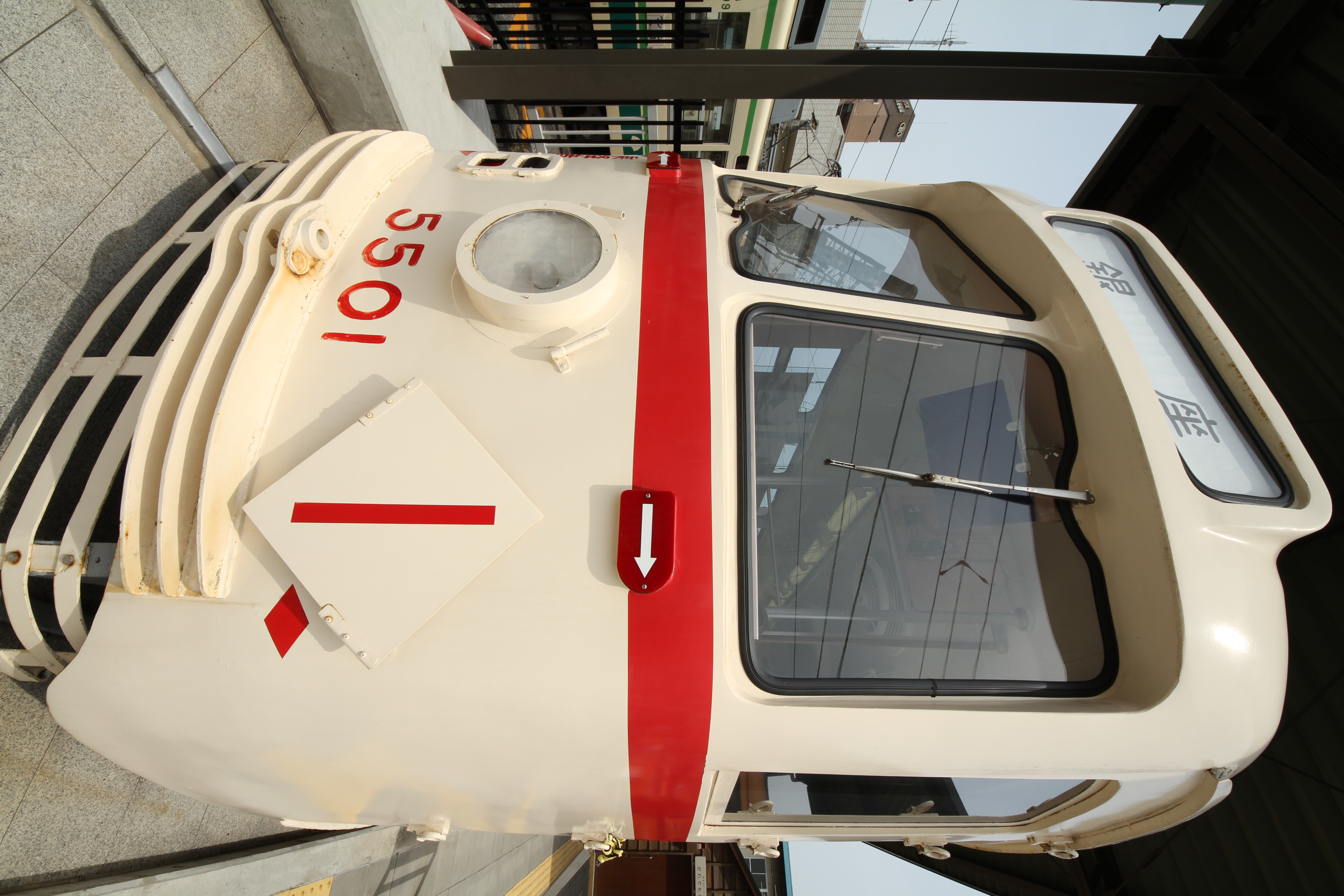 <b>EOS 7D / 8-16mm F4.5-5.6 DC HSM / 約5.3MB / 3,456×5,184 / 1/160秒 / F10 / +0.7EV / ISO100 / WB:太陽光 / 8mm</b>