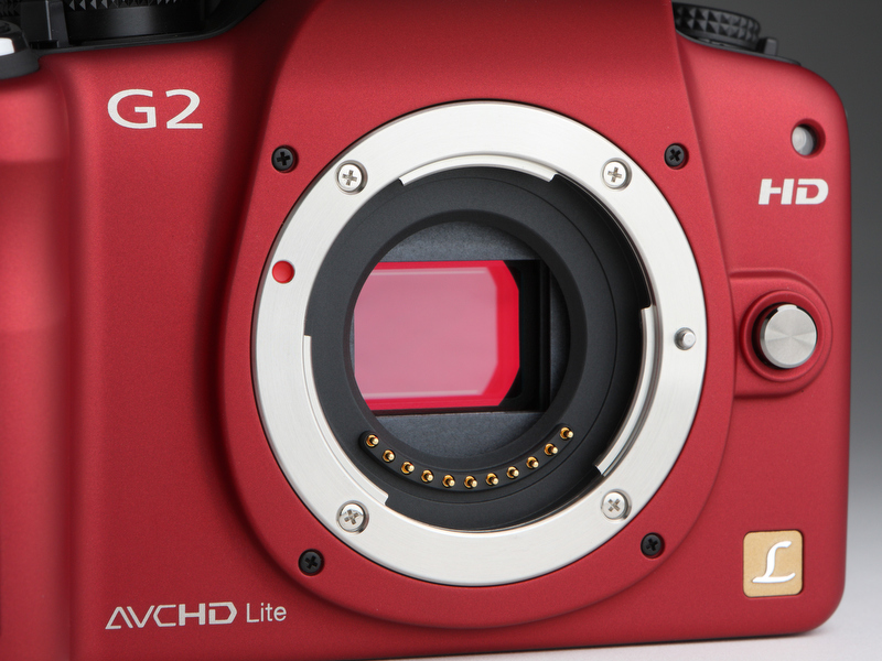 <b>先代のDMC-G1と同じ有効1,210万画素Live MOSセンサーだが、ノイズ対策が強化されるなど若干仕様が異なっている</b>