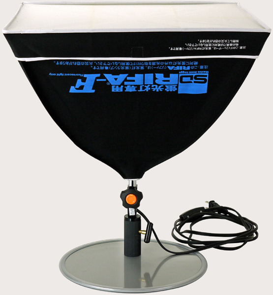 <b>台座にローアングルアダプターを利用してRIFAをセットした例</b>