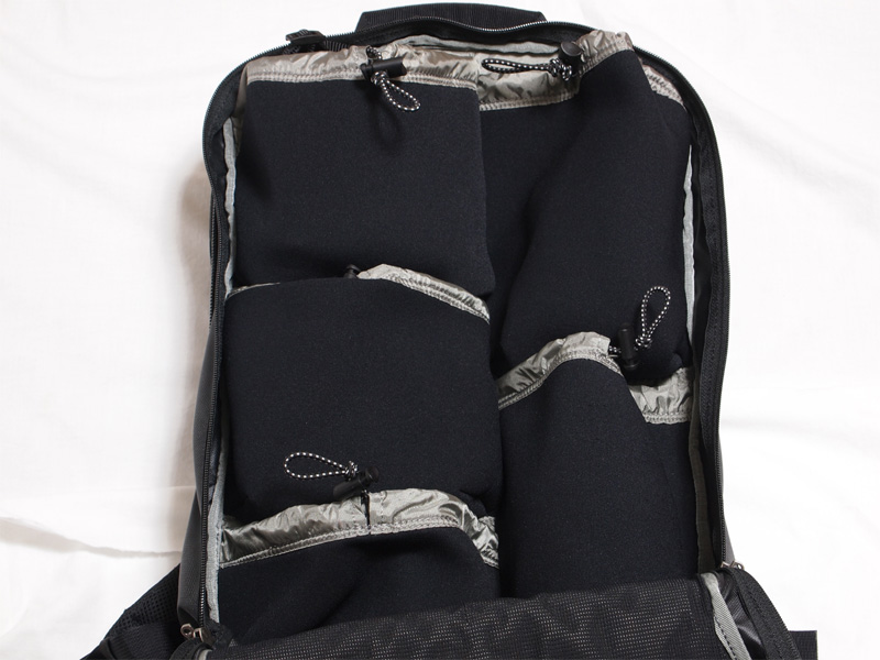 <b>カメラ機材収納部</b>