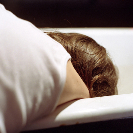 <b>撮影は6×6判で行ない、デジタルプリントをする (c)尾黒久美</b>