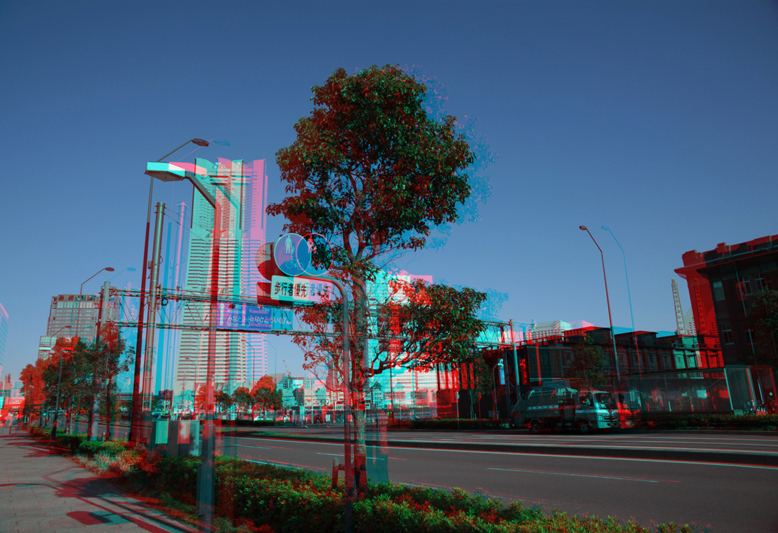 <b>アナグリフに変換した例</b>