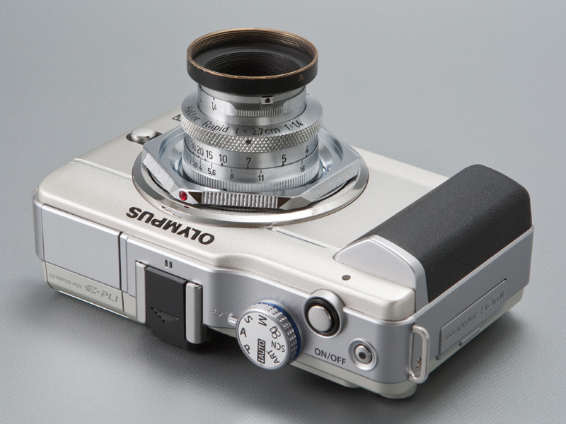 <b>ライツ製のシネレンズはややめずらしい。マイクロフォーサーズ装着時は35mm判換算54mm相当となる</b>