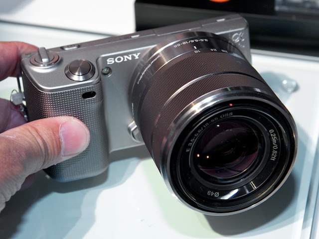 <b>NEX-5（シルバー）</b>