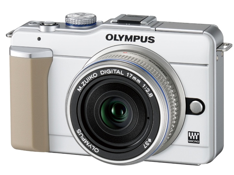 <b>E-PL1（ホワイト）+M.ZUIKO DIGITAL 17mm F2.8</b>