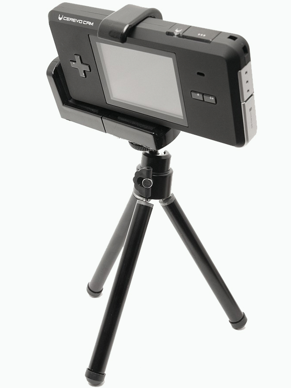 <b>三脚に取りつけたところ</b>