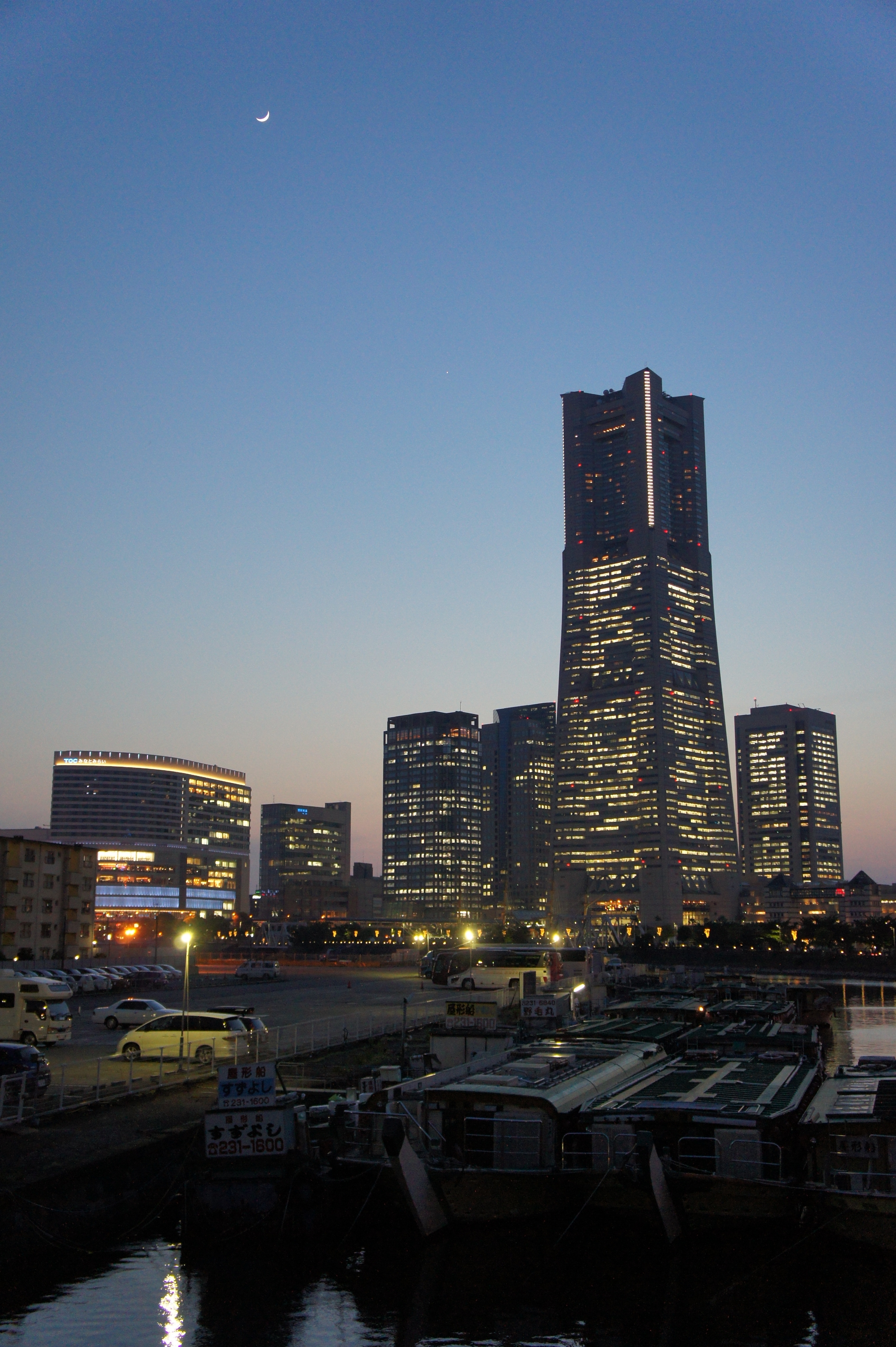 <b>NEX-5 / E 18-55mm F3.5-5.6 OSS / 約4.7MB / 4,592×3,056 / 1/40秒 / F4 / 0EV / ISO1250 / 24mm</b>