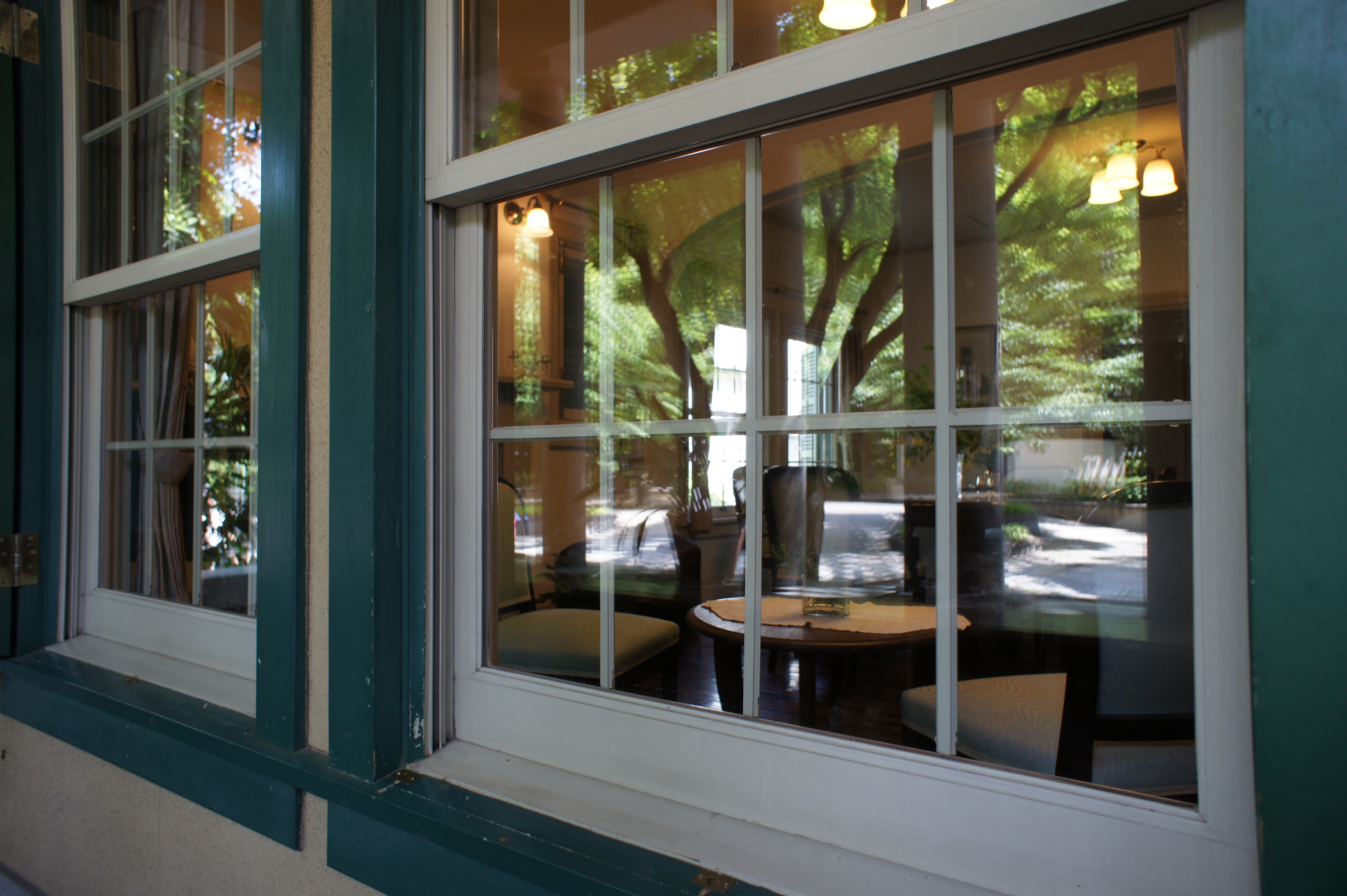 <b>NEX-5 / E 16mm F2.8 / 約4.3MB / 4,592×3,056 / 1/50秒 / F4 / 0EV / ISO200 / 16mm</b>