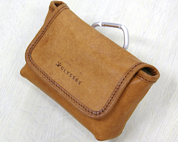 <b>本革カメラケース「ボルセリーノ」（6,615円）</b>