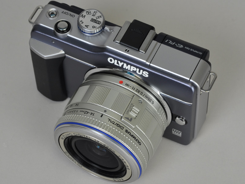 <b>ブルーブラックに装着</b>