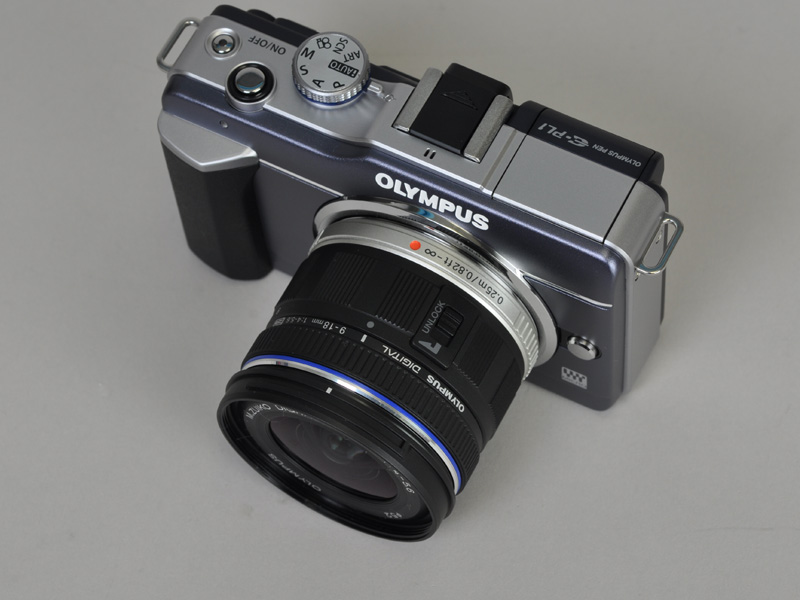 <b>ブルーブラックに装着</b>