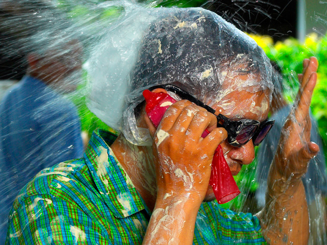 <b>(c) Dow Wasiksiri</b>