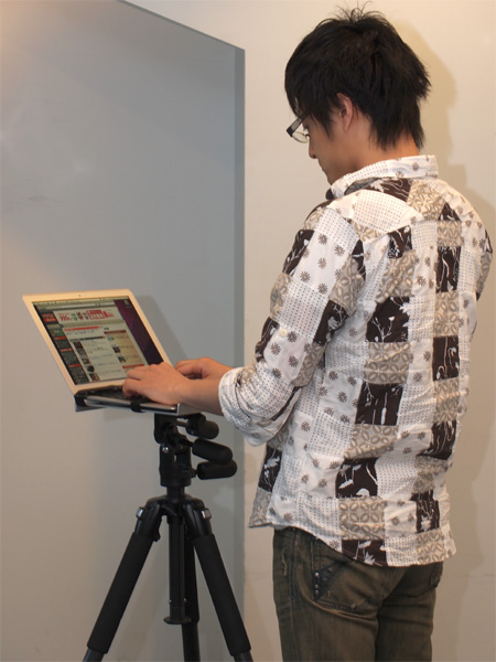 <b>三脚と雲台のアングル調整であらゆるポジションに合わせられる</b>