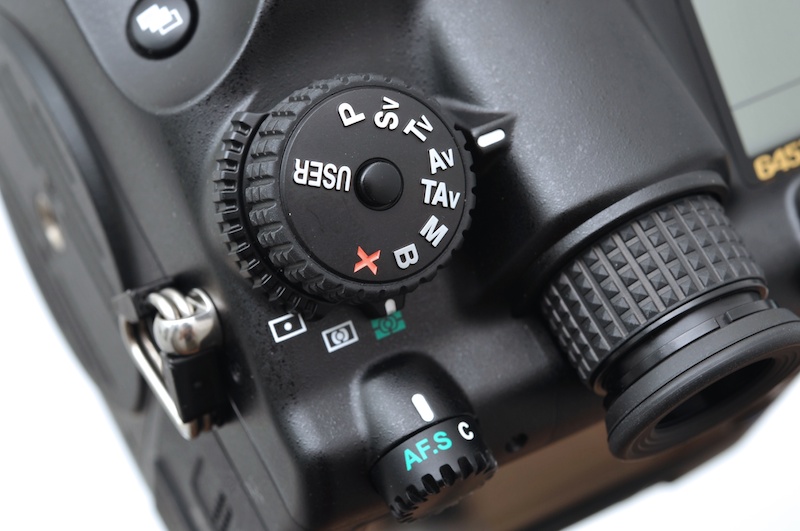 <b>モードダイヤル</b>