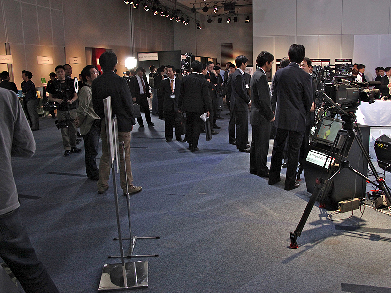 <b>会場は多くの来場者で賑わった</b>