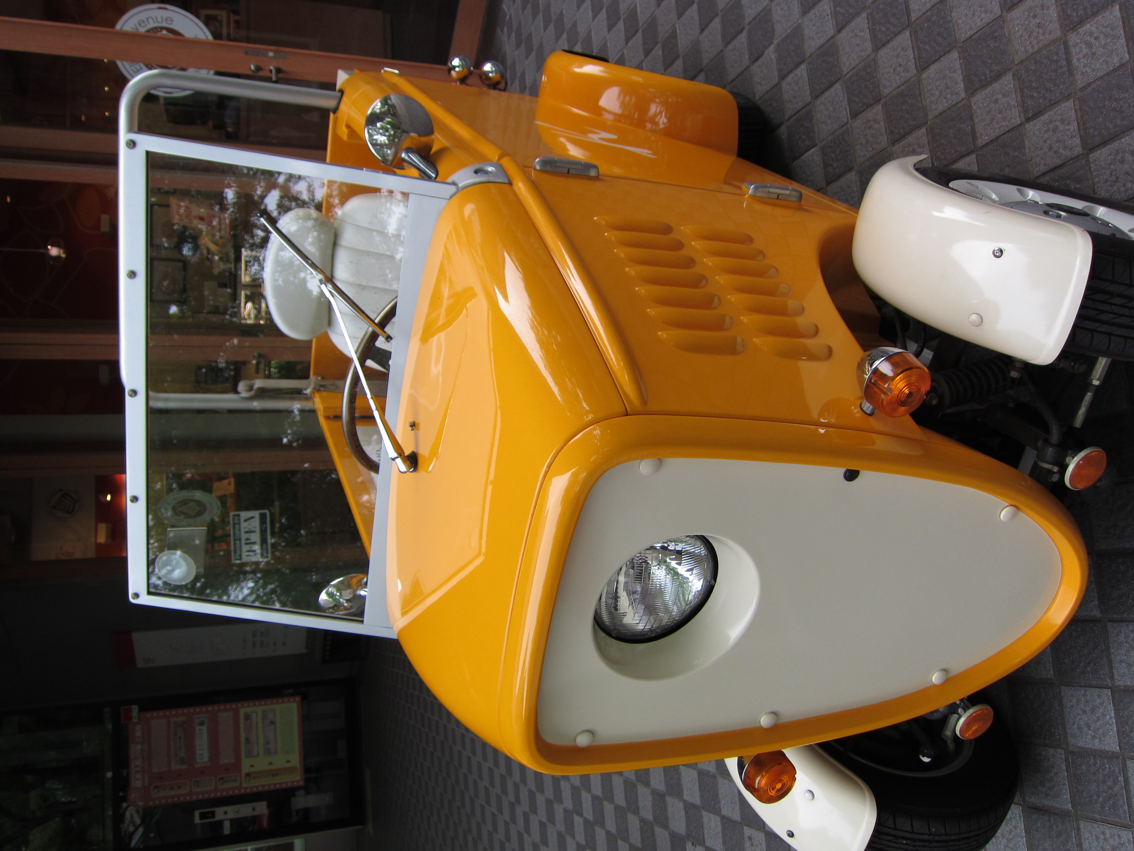 <b>IXY 30S / 約1.9MB / 2,736×3,648 / 1/160秒 / F2.8 / 0EV / ISO125 / WB:オート / 4.9mm</b>