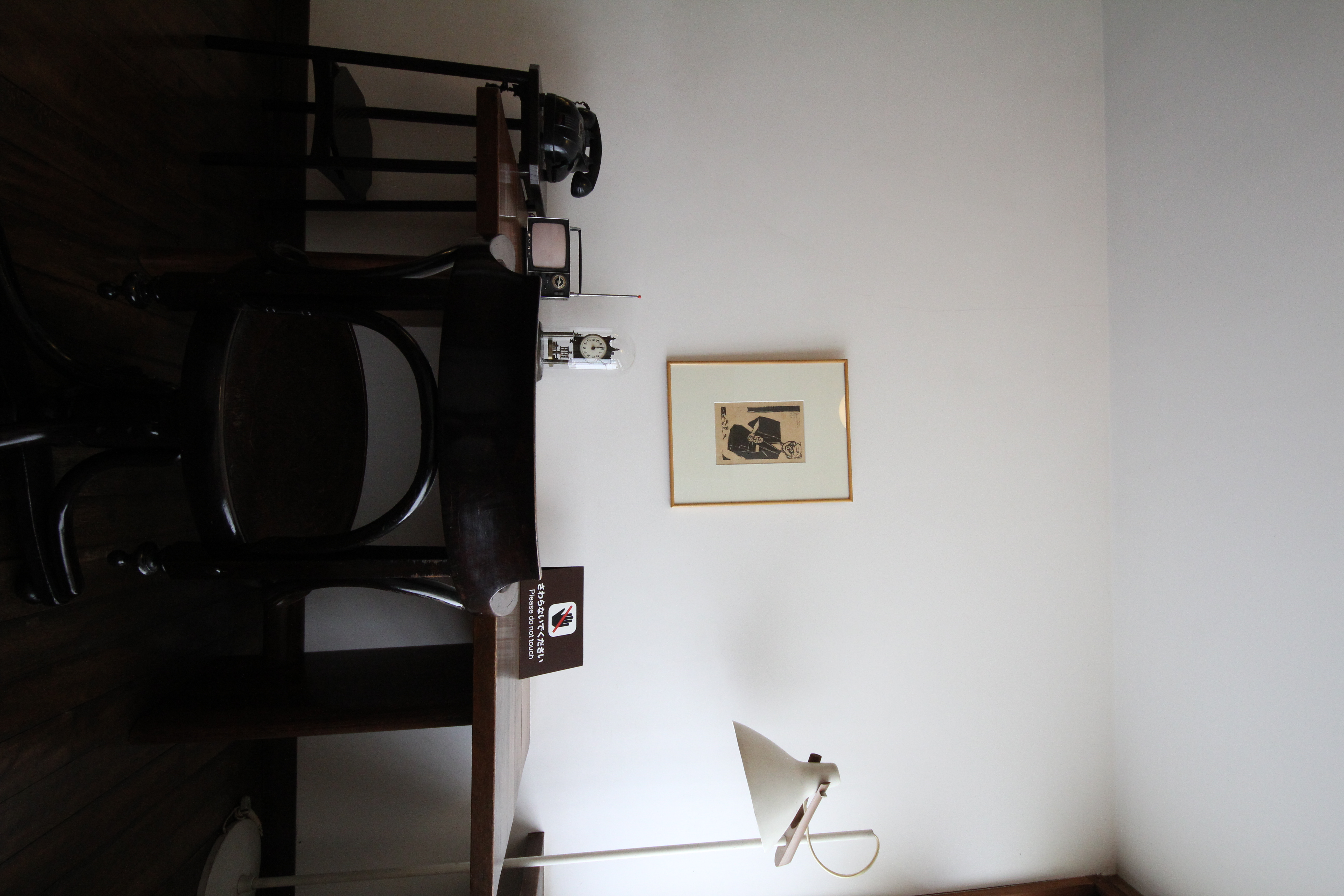 <b>8mmの画角があまりにも強烈なもので、11mm（それでも18mm相当ぐらい）だと普通の広角にしか感じなくなってしまう<br>EOS Kiss X4 / 8-16mm F4.5-5.6 DC HSM / 5,184×3,456 / 1/30秒 / F8 / +0.7EV / ISO1600 / WB：オート / 11mm</b>