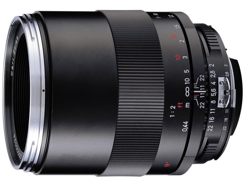 <b>Makro-Planar T* 2/100（写真はニコン用ZFレンズ）</b>