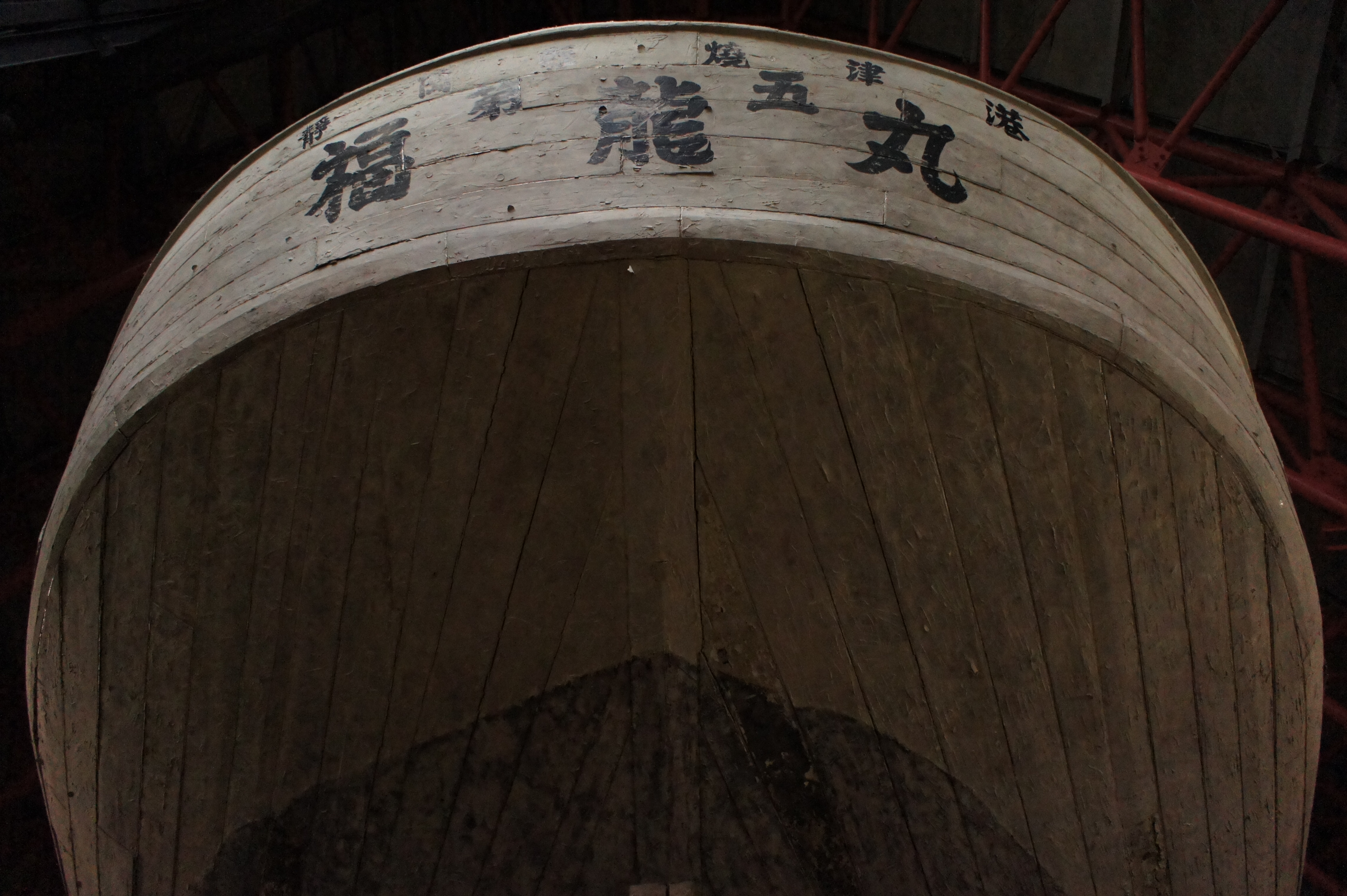 <b>「高感度ノイズリダクション」は「オート」で撮影。ISO3200でも常用できそうなのは素晴らしい<br>NEX-5 / E 16mm F2.8 / 4,592×3,056 / 1/800秒 / F5.6 / -2EV / ISO3200 / WB:晴天 / 16mm</b>