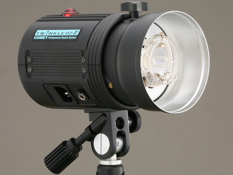 <b>TWINKLE 02 III</b>