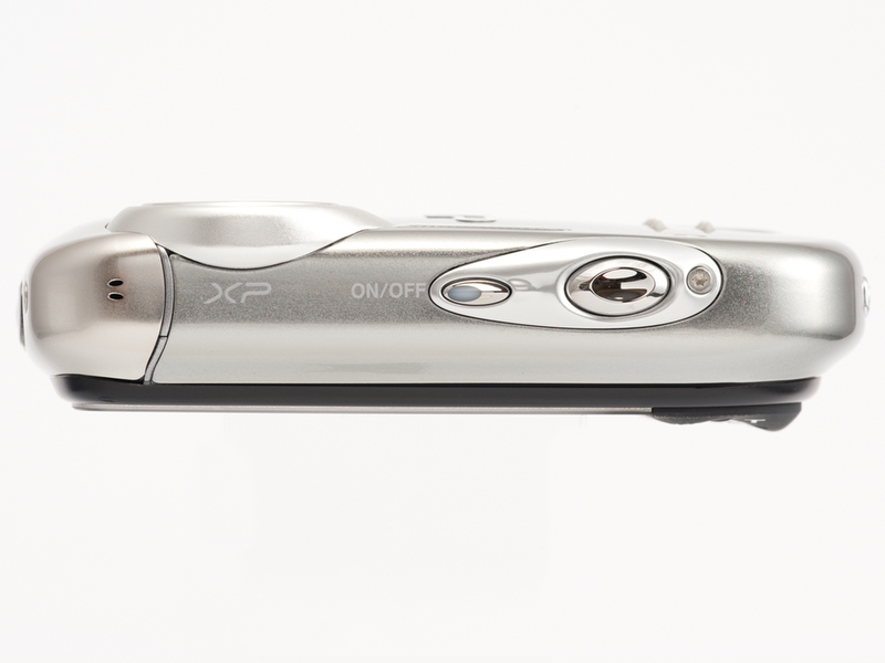 <b>FinePix XP10（上面）</b>