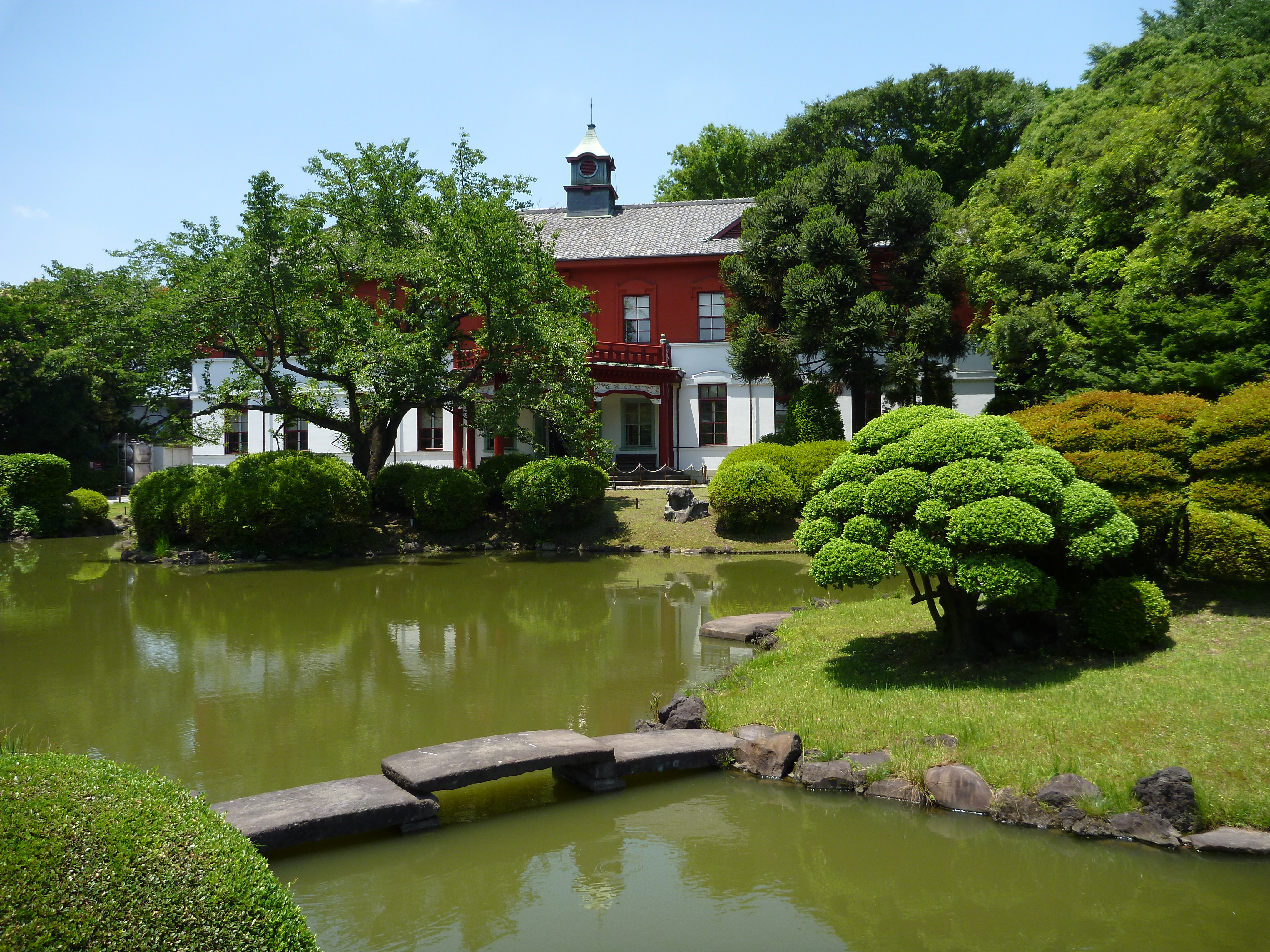 <b>DMC-FT2 / 4,320×3,240 / 1/400秒 / F3.3 / −0.7EV / ISO80 / WB:太陽光 / 4.9mm</b>