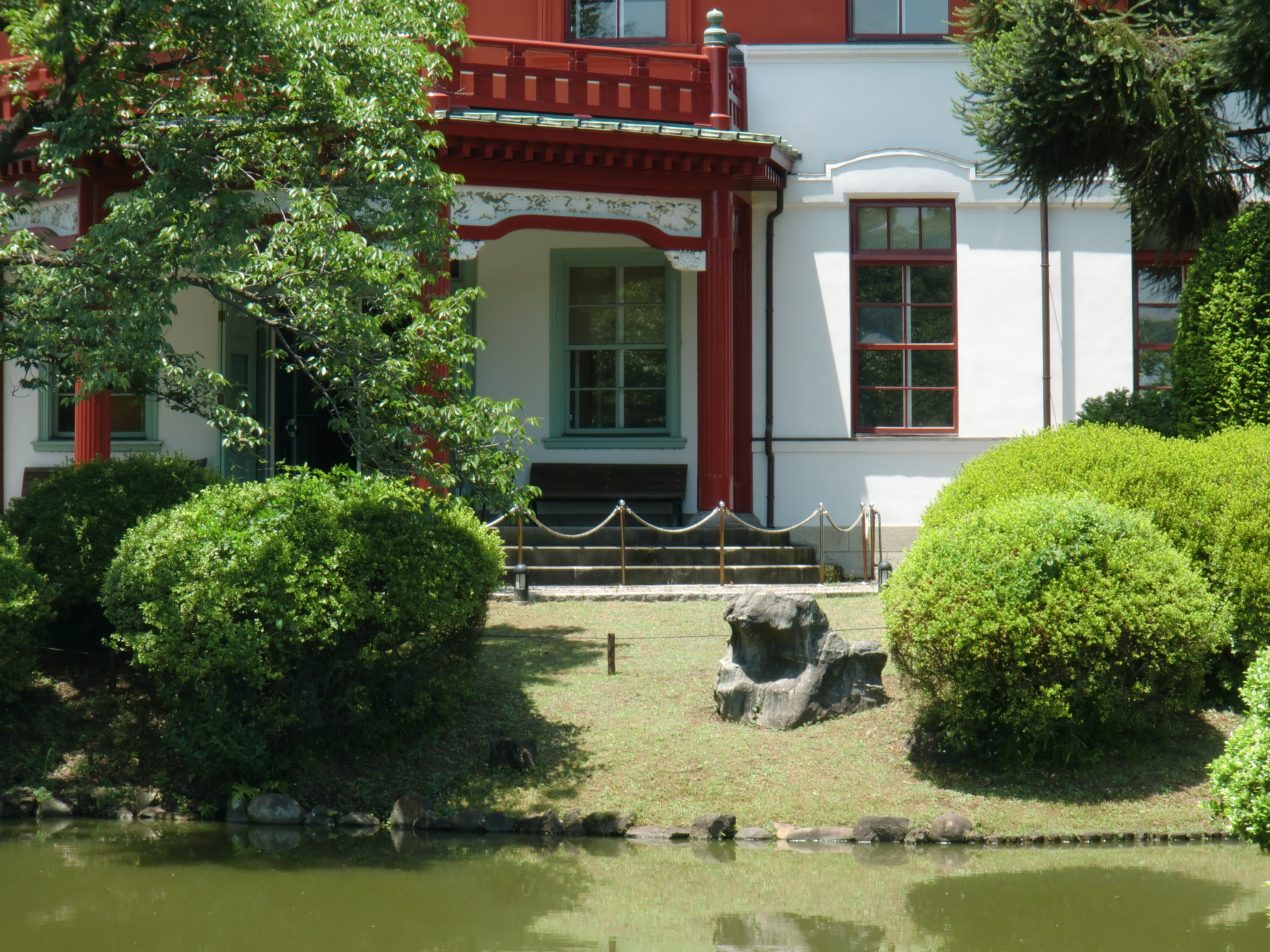 <b>EX-G1 / 4,000×3,000 / 1/125秒 / F5.4 / −0.7EV / ISO64 / WB:太陽光 / 20.0mm</b>