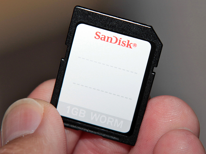 <b>SD WORMカード</b>