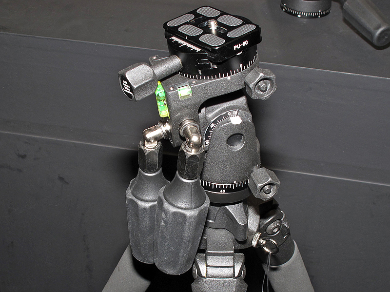 <b>パンハンドルは折りたたんで収納できる</b>