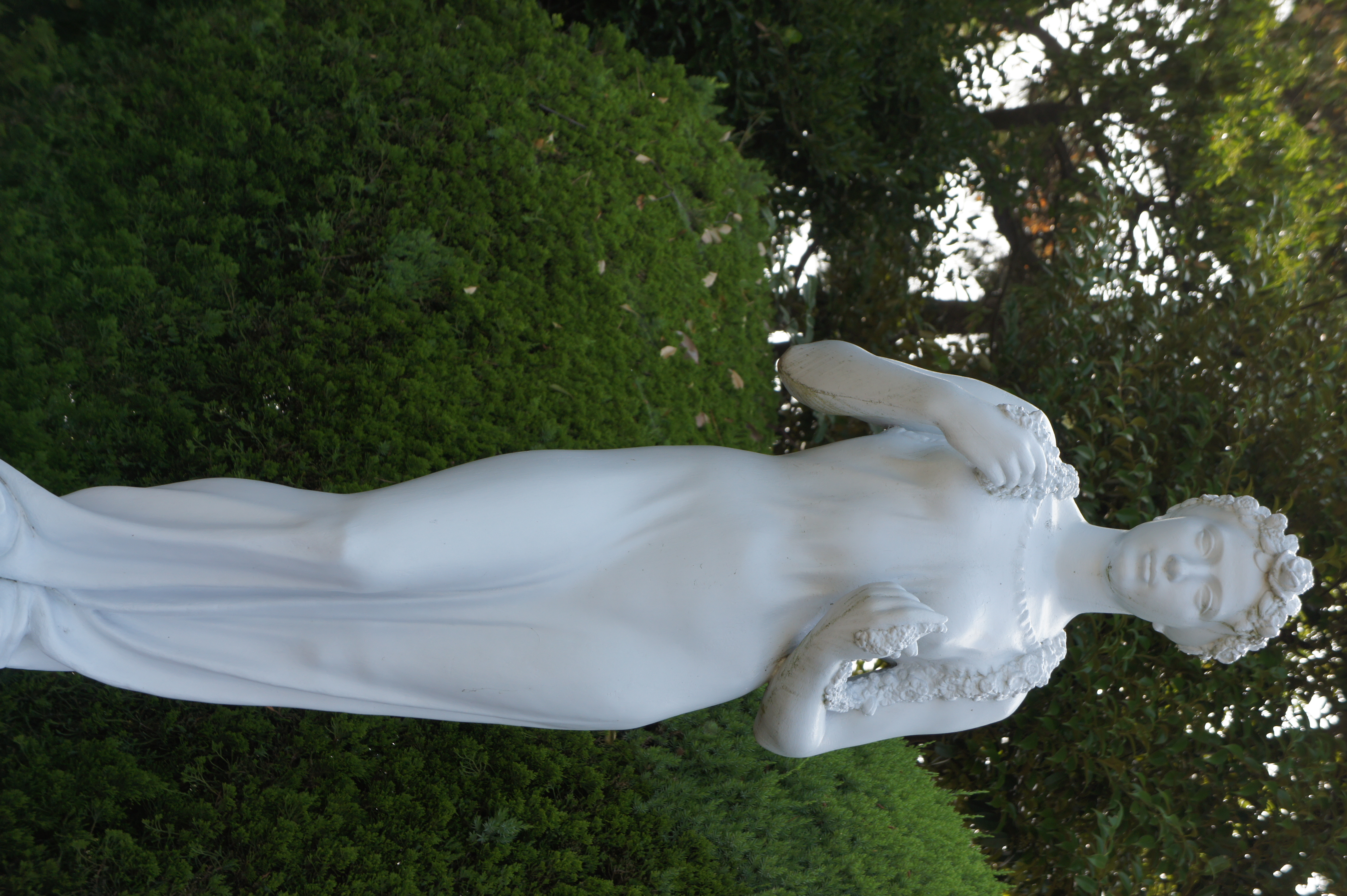 <b>顔検出AFの精度とスピードは十分<br>NEX-5 / E 18-55mm F3.5-5.6 OSS / 約4.6MB / 3056x4592 / 1/320秒 / F5.6 / 0EV / ISO200 / WB:オート / 55mm</b>