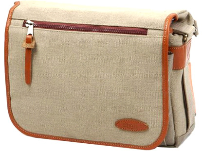 <b>カメラバッグ ハーフリネン（ベージュ）1万5,800円</b>