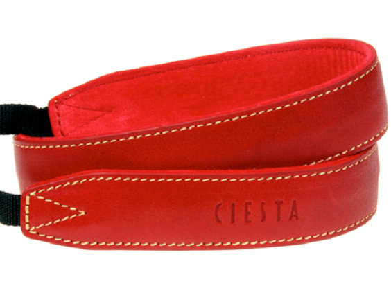 <b>レザーカメラストラップL30（レッド/イエローステッチ）5,780円</b>