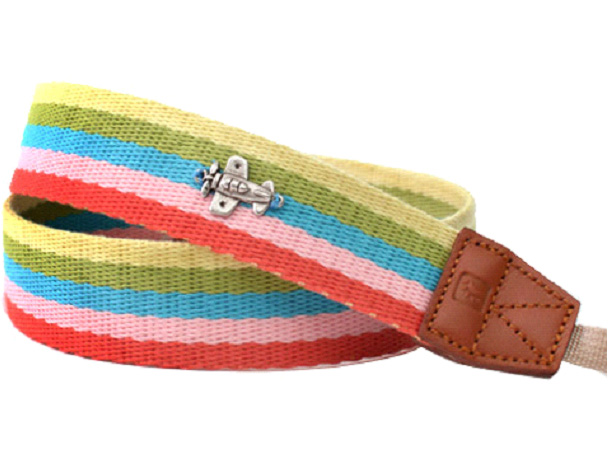 <b>カメラストラップ（エアプレーン）3,980円</b>