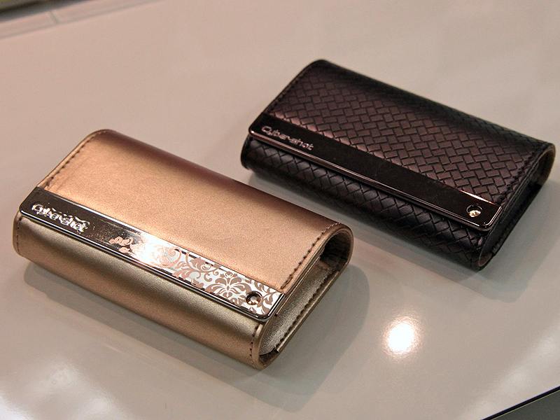 <b>専用ケース「LCS-THR」</b>