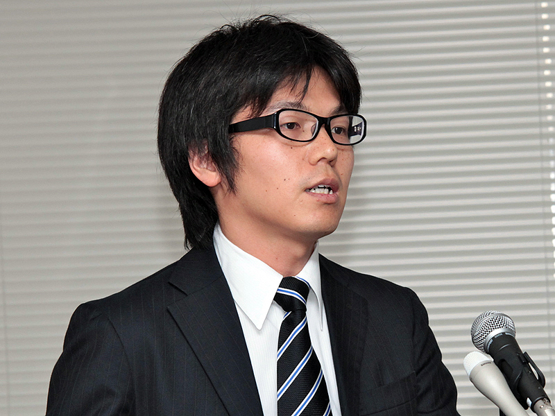 <b>ソニーマーケティングコンスーマーAVマーケティング部門デジタルイメージングマーケティング部パーソナルイメージングマーケティング課の水野雅夫氏</b>