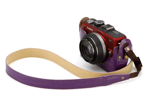 <b>LUMIX DMC-GF1用クロコ調パープル</b>