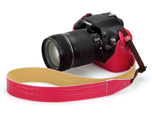 <b>EOS Kiss X4用クロコ調ピンク</b>