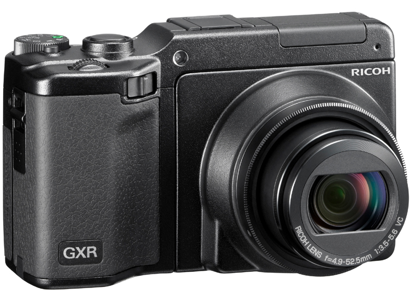 <b>GXRにRICOH LENS P10 28-300mm F3.5-5.6 VCを装着</b>