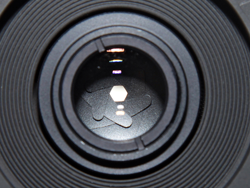 <b>最小絞り（F22）にしたところ。ほぼ正確な6角形になっている</b>