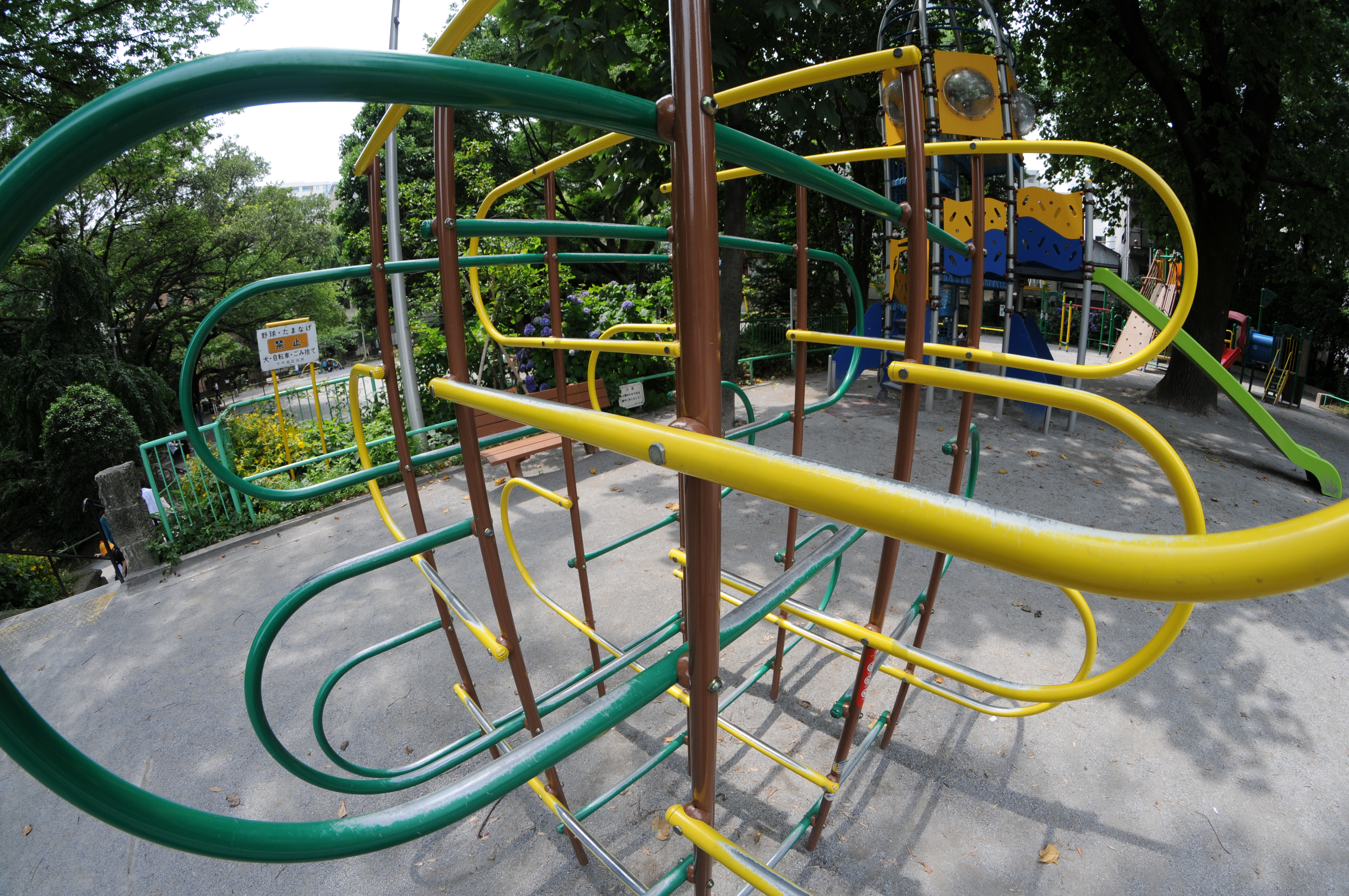 <b>D300 / 8mm F3.5 Fisheye CS / 4,288×2,848 / 1/160秒 / F8 / 0EV / ISO200 / 絞り優先AE / WB:オート / 8mm</b>