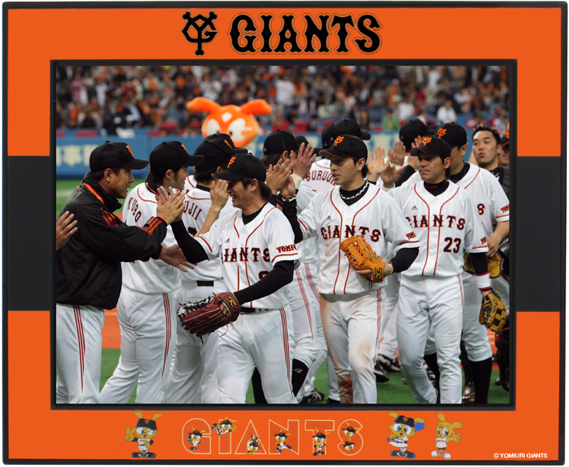 <b>ジャイアンツ デジタルフォトフレーム。特典画像の一例（c）Yomiuri Giants</b>