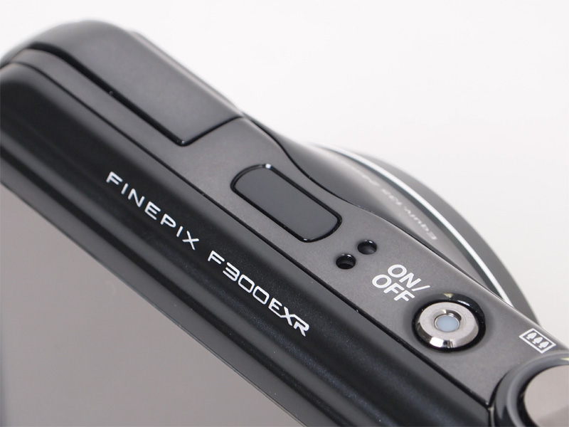 <b>赤外線通信ポート</b>