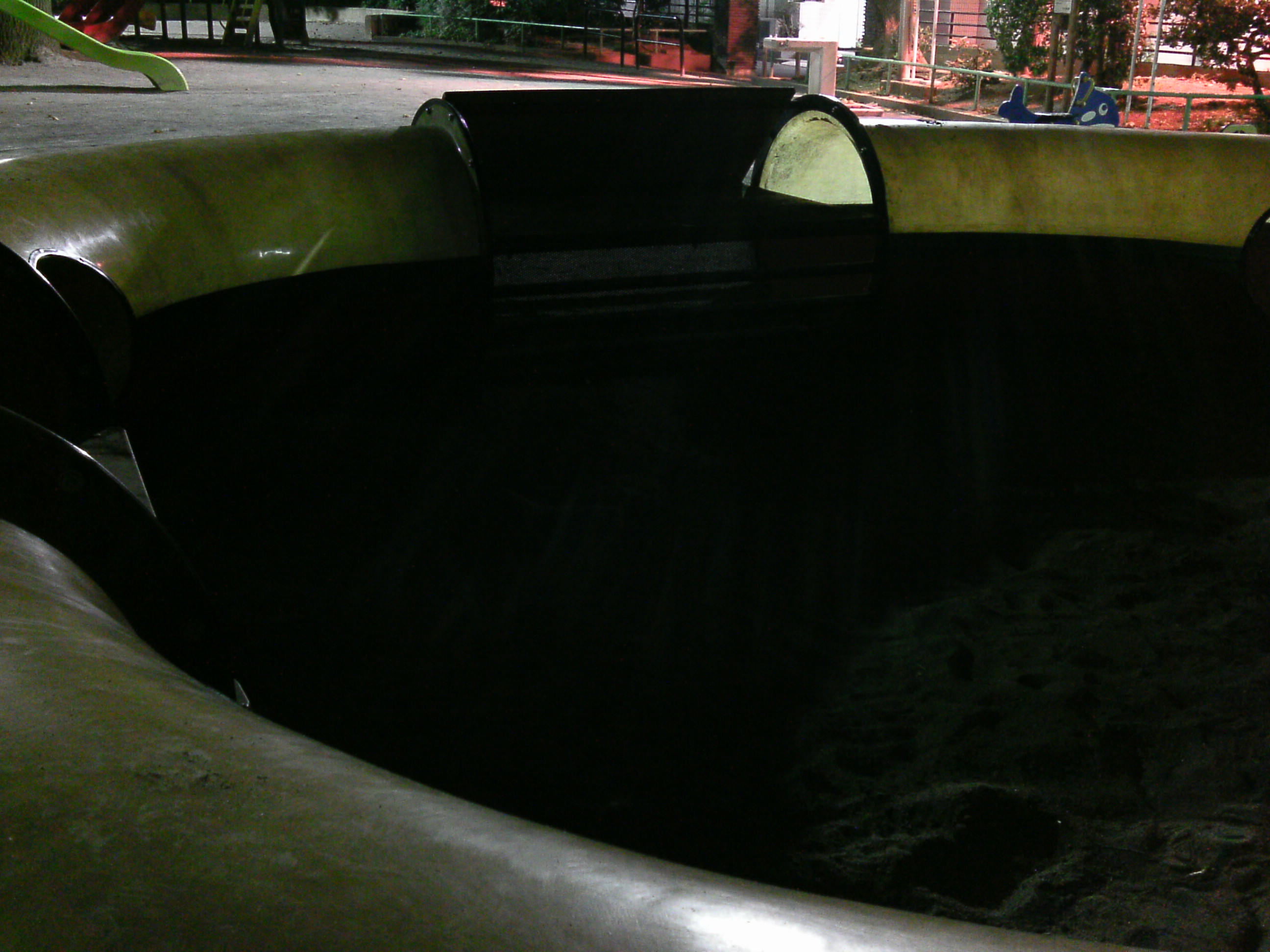 <b>可視光（夜景モード）<br>EZ Digital F537IR / 2,592×1,944 / 3秒 / F3.2 / 0EV / ISO83 / WB:オート / 5mm</b>