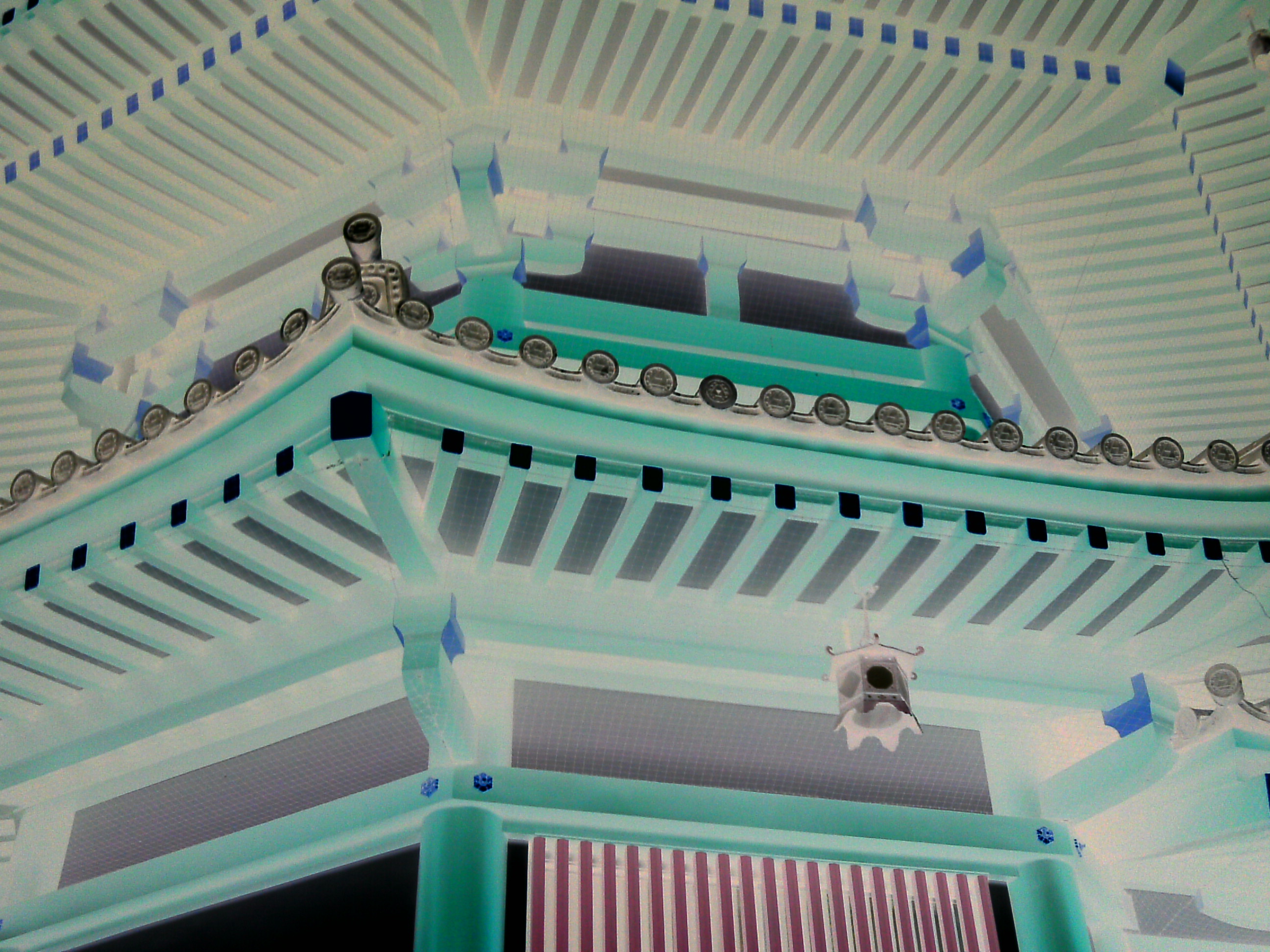 <b>ネガ<br>EZ Digital F537IR / 2,592×1,944 / 1/25秒 / F3.2 / 0EV / ISO57 / WB:オート / 5mm</b>