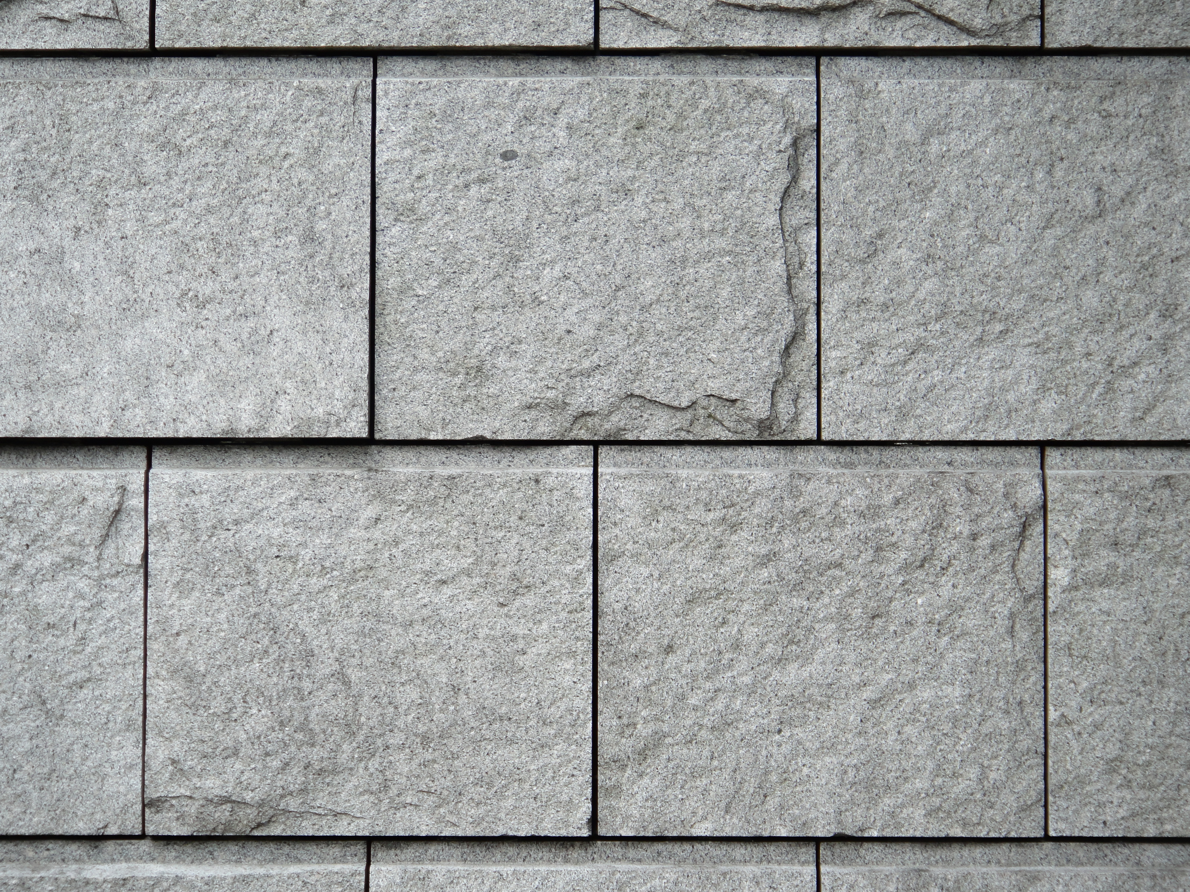 <b>望遠端17.7mm（100mm相当）<br>4,000×3,000 / 1/80秒 / F4.6 / 0.7EV / ISO125 / WB:オート</b>