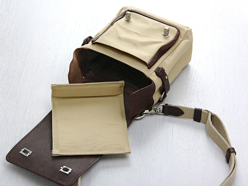 <b>仕切り板が付属する</b>