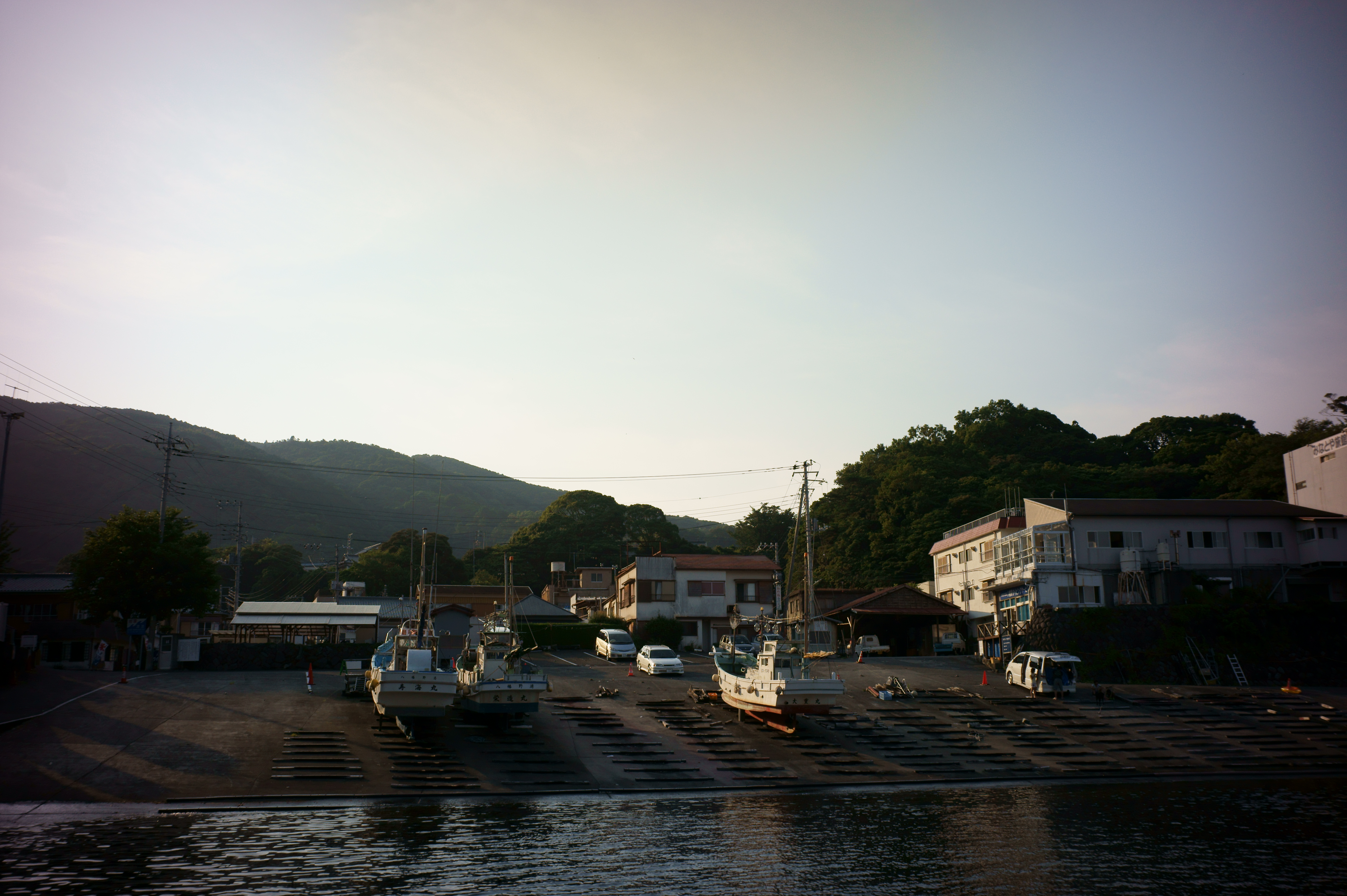 <b>NEX-5 / Gビオゴン T* 21mm F2.8 / 4,592×3,056 / 1/500秒 / F4 / 0EV / ISO200 / WB:オート / 21mm</b>